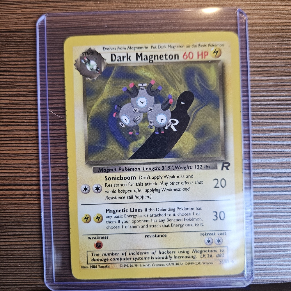 Dark Magneton 28/82 Rocket Pokémon Card